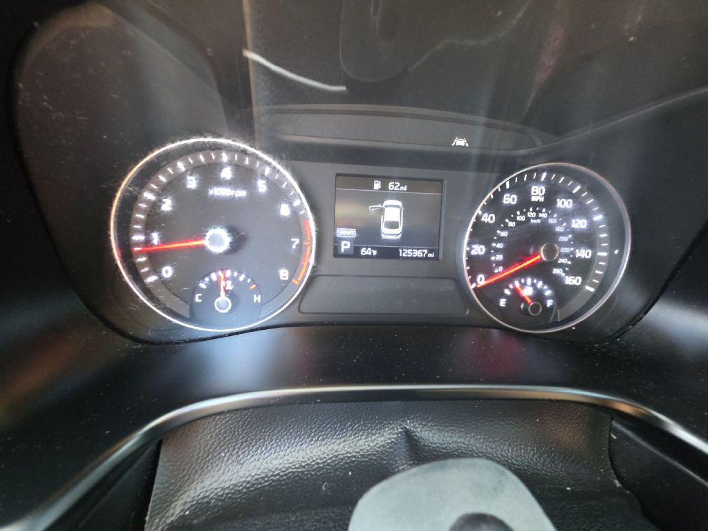Photo 3 of this KIA FORTE