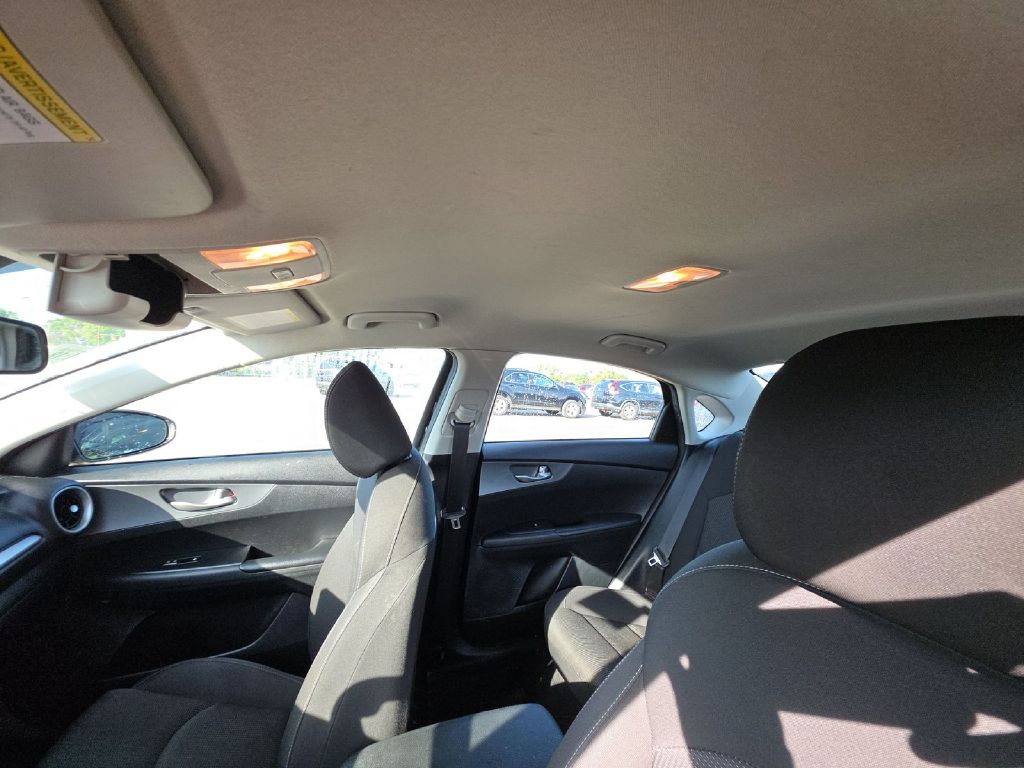 Photo 7 of this KIA FORTE