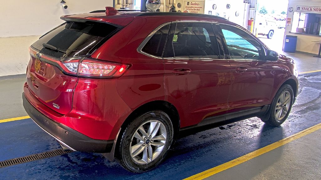 Photo 4 of this FORD EDGE