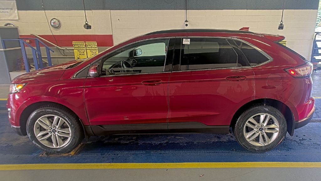 Photo 5 of this FORD EDGE