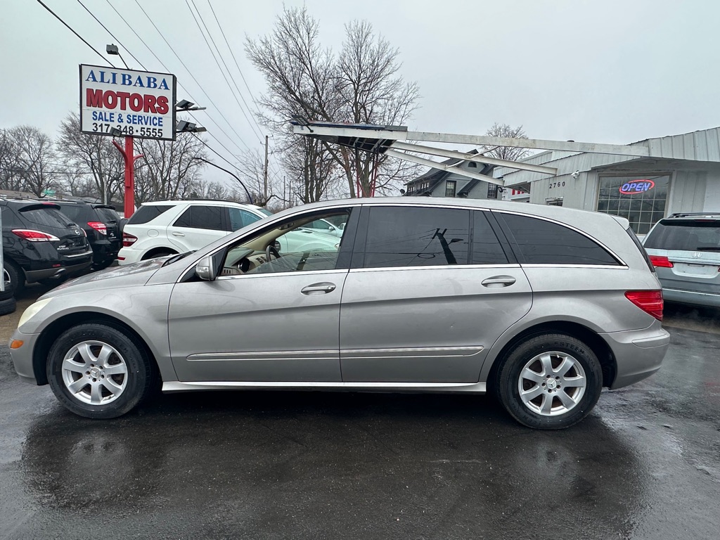 Photo 7 of this MERCEDES-BENZ R-CLASS