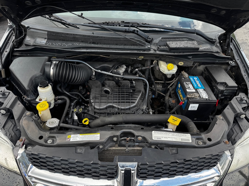 Photo 19 of this DODGE GRAND CARAVAN