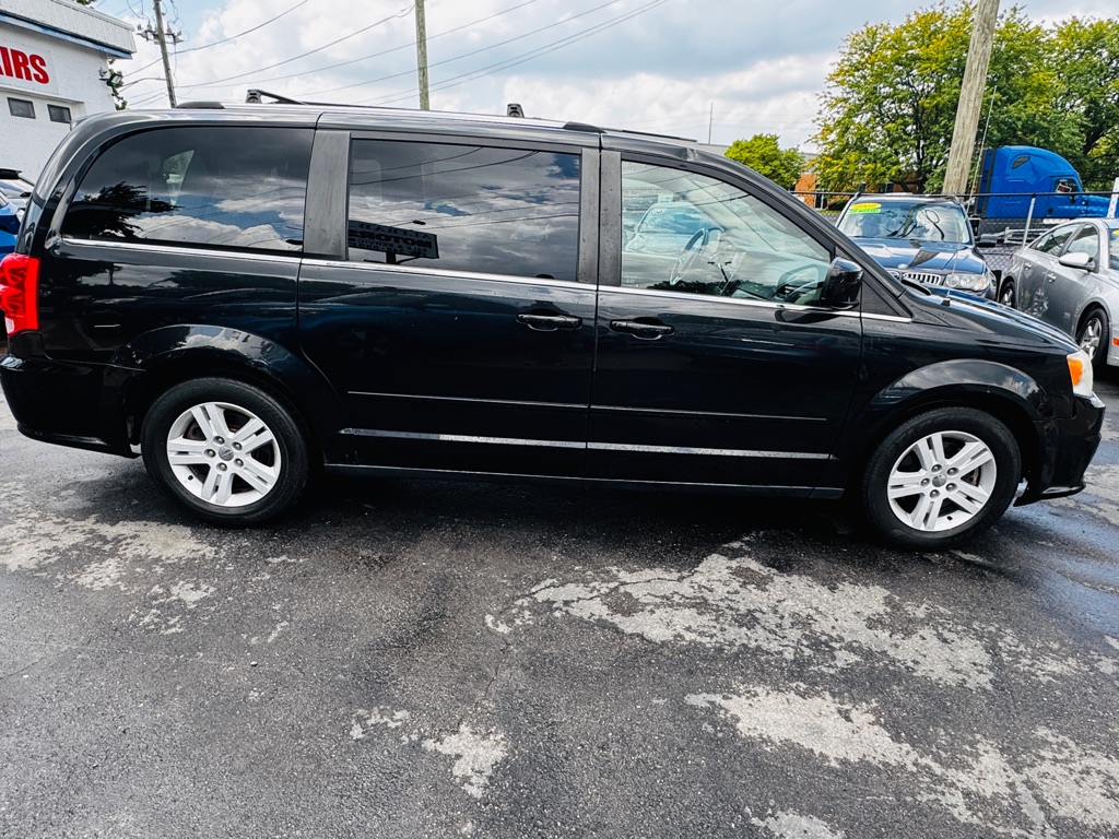 Photo 6 of this DODGE GRAND CARAVAN