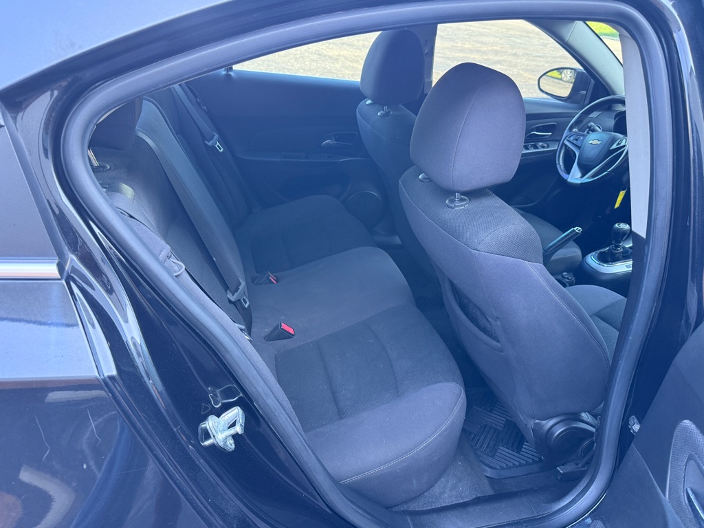 Photo 26 of this CHEVROLET CRUZE