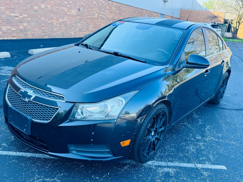 Photo 14 of this CHEVROLET CRUZE