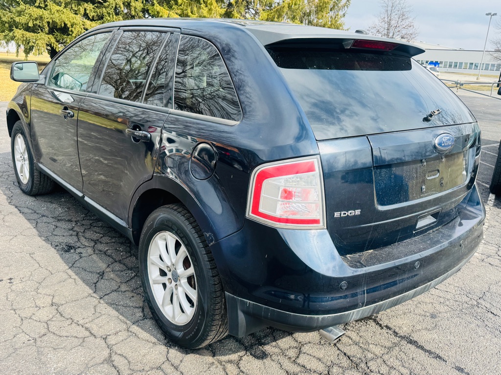 Photo 3 of this FORD EDGE