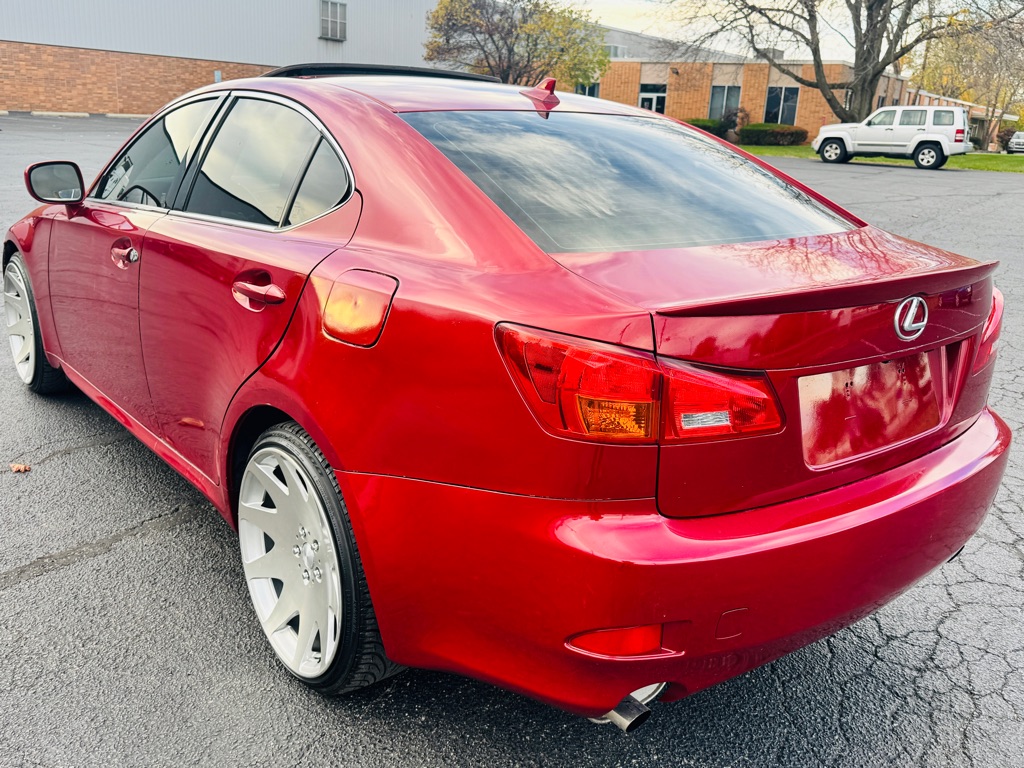 Photo 17 of this LEXUS IS 250