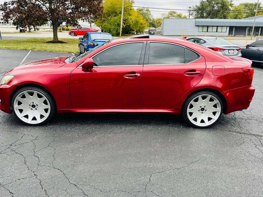 Photo 2 of this LEXUS IS 250