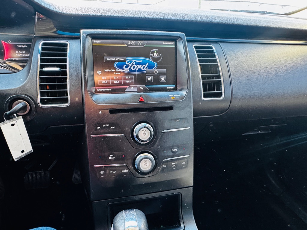 Photo 16 of this FORD FLEX