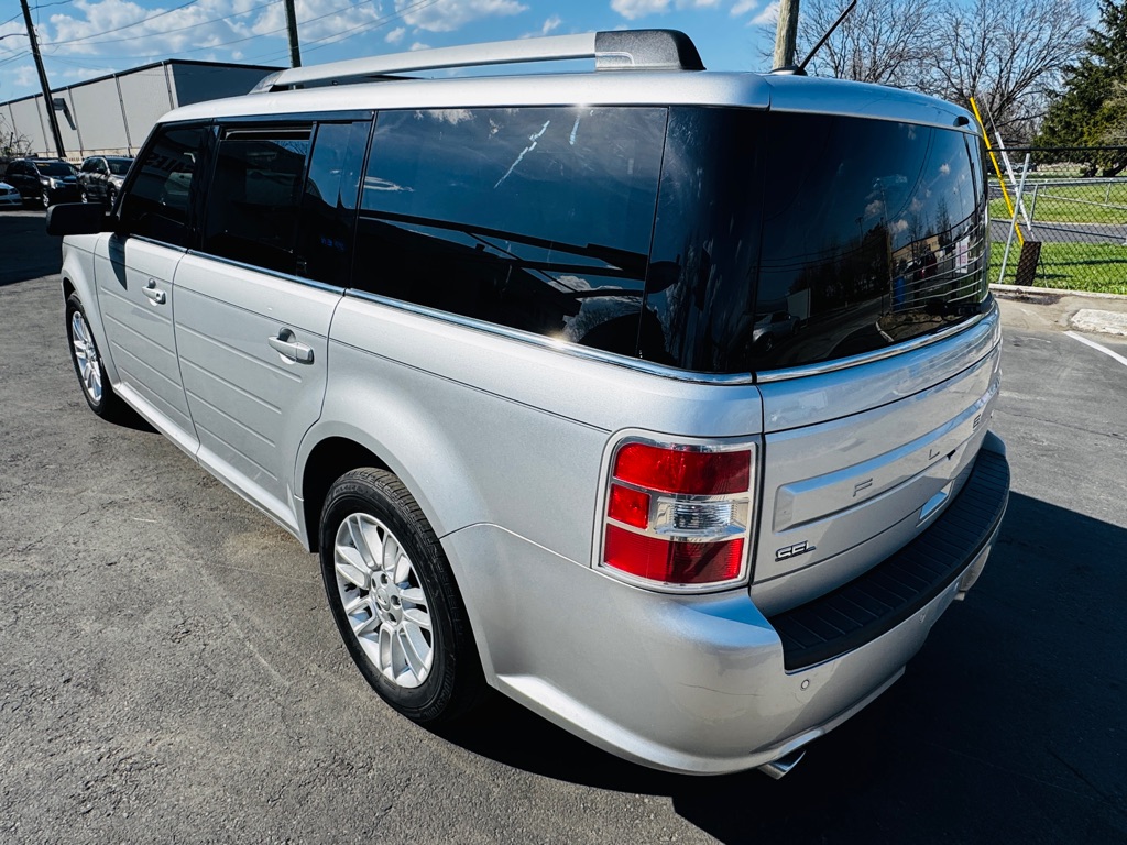 Photo 3 of this FORD FLEX