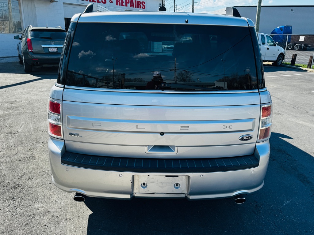 Photo 4 of this FORD FLEX
