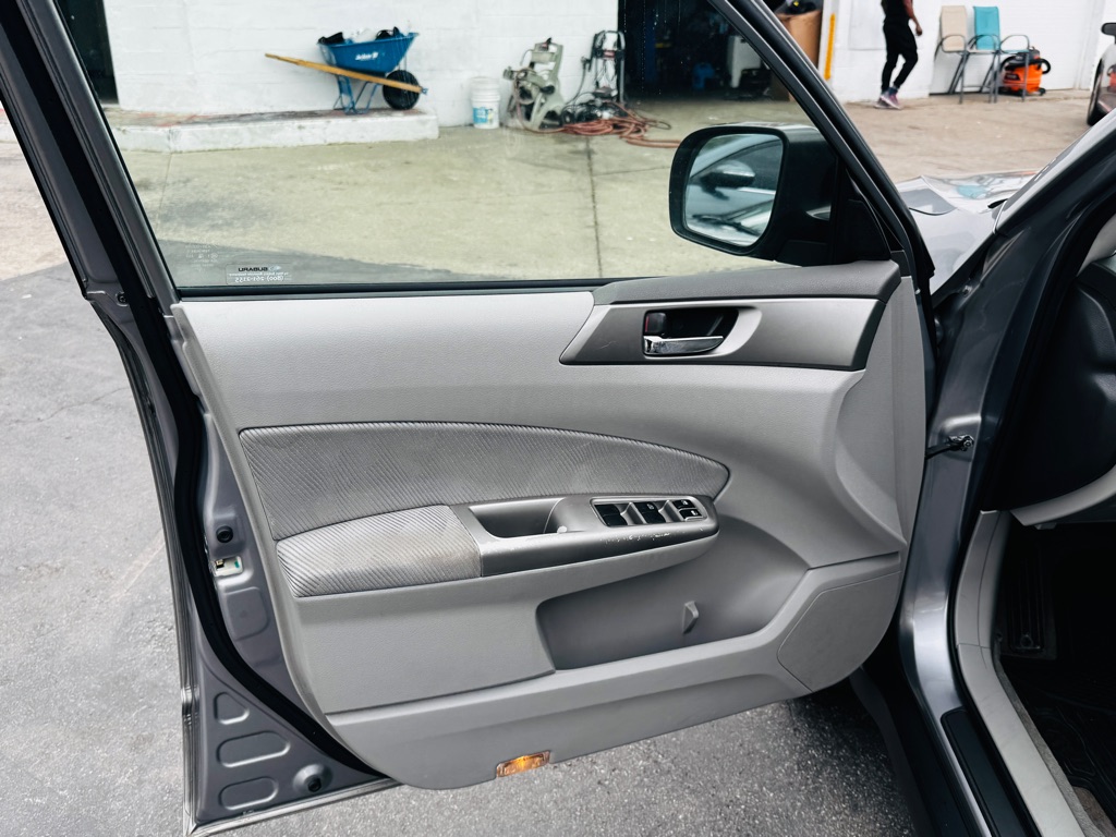 Photo 9 of this SUBARU FORESTER