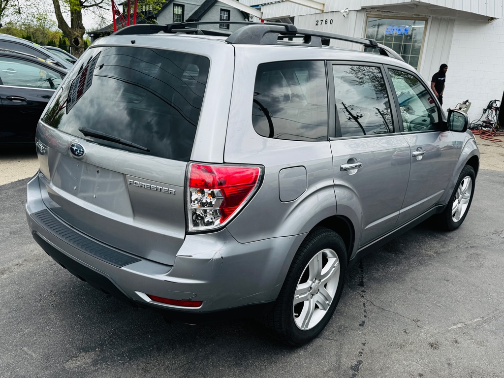 Photo 5 of this SUBARU FORESTER