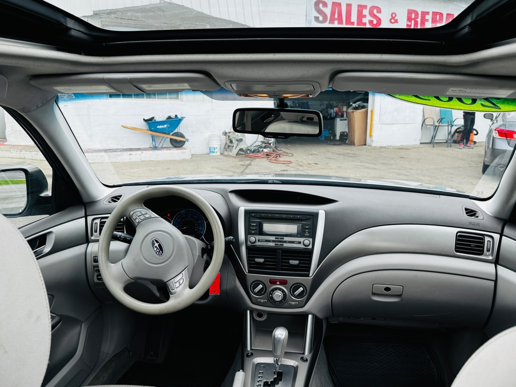 Photo 15 of this SUBARU FORESTER