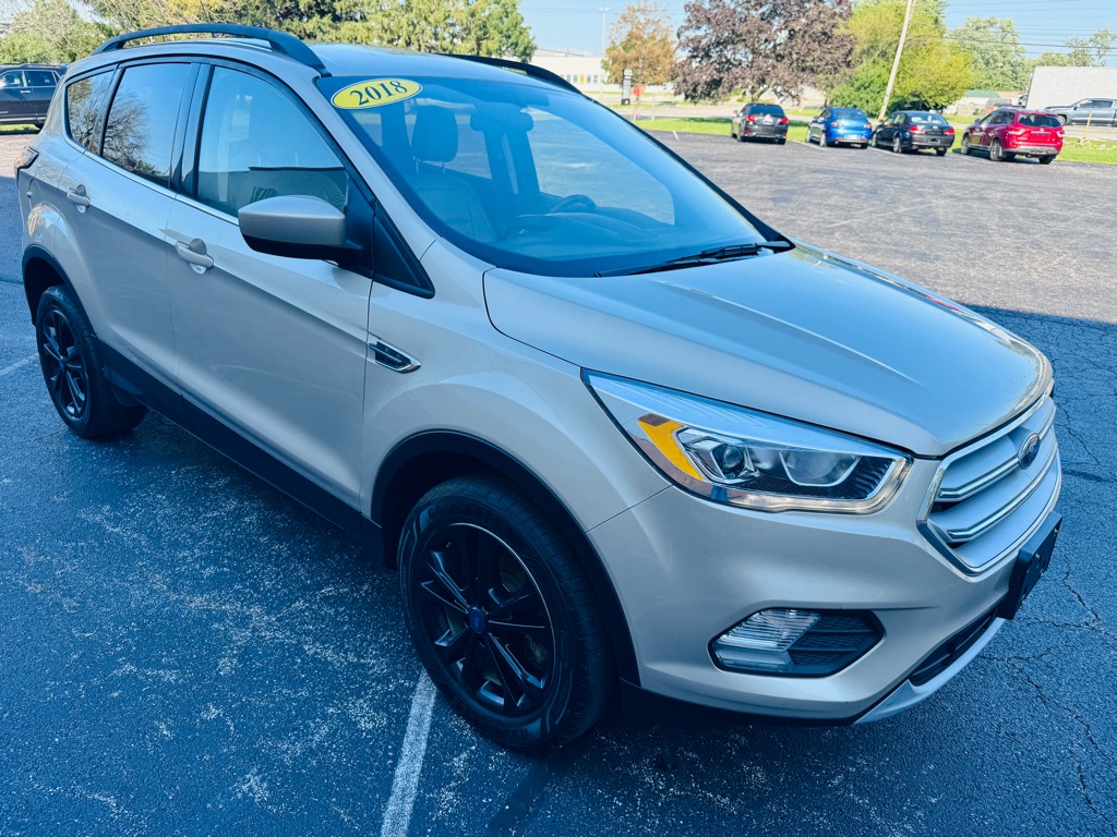 Photo 8 of this FORD ESCAPE