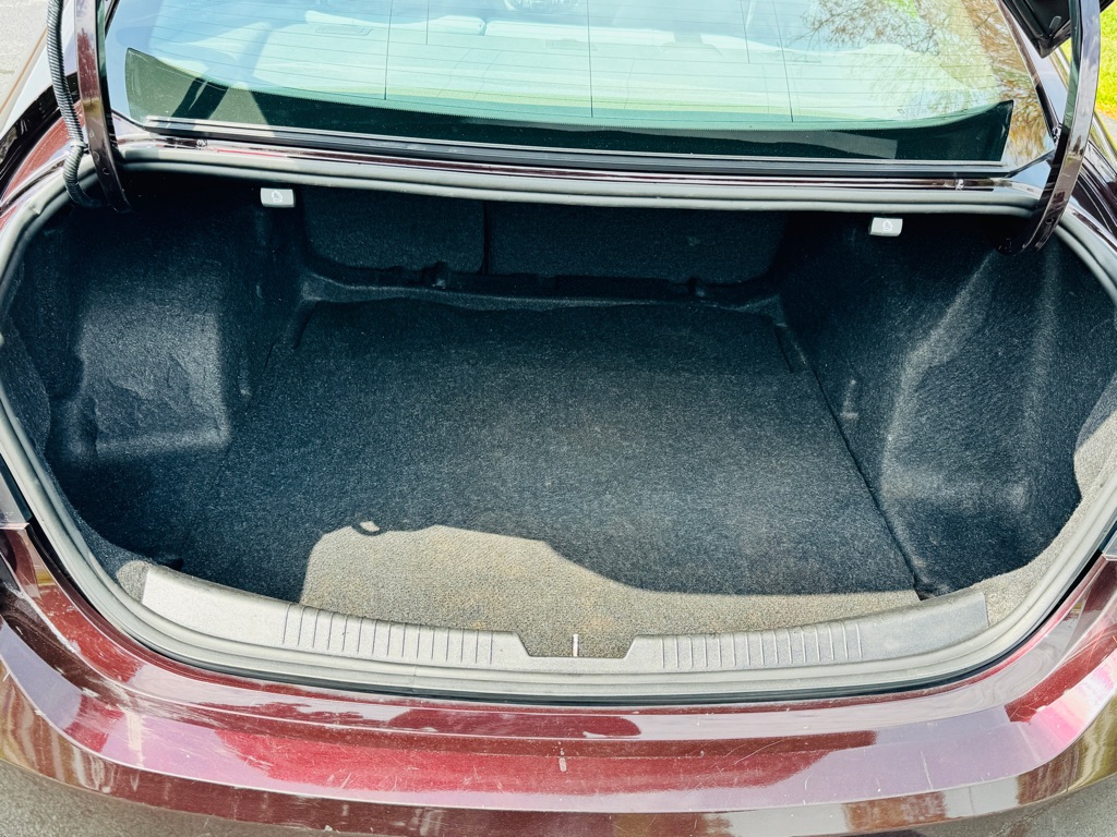 Photo 38 of this CHEVROLET MALIBU