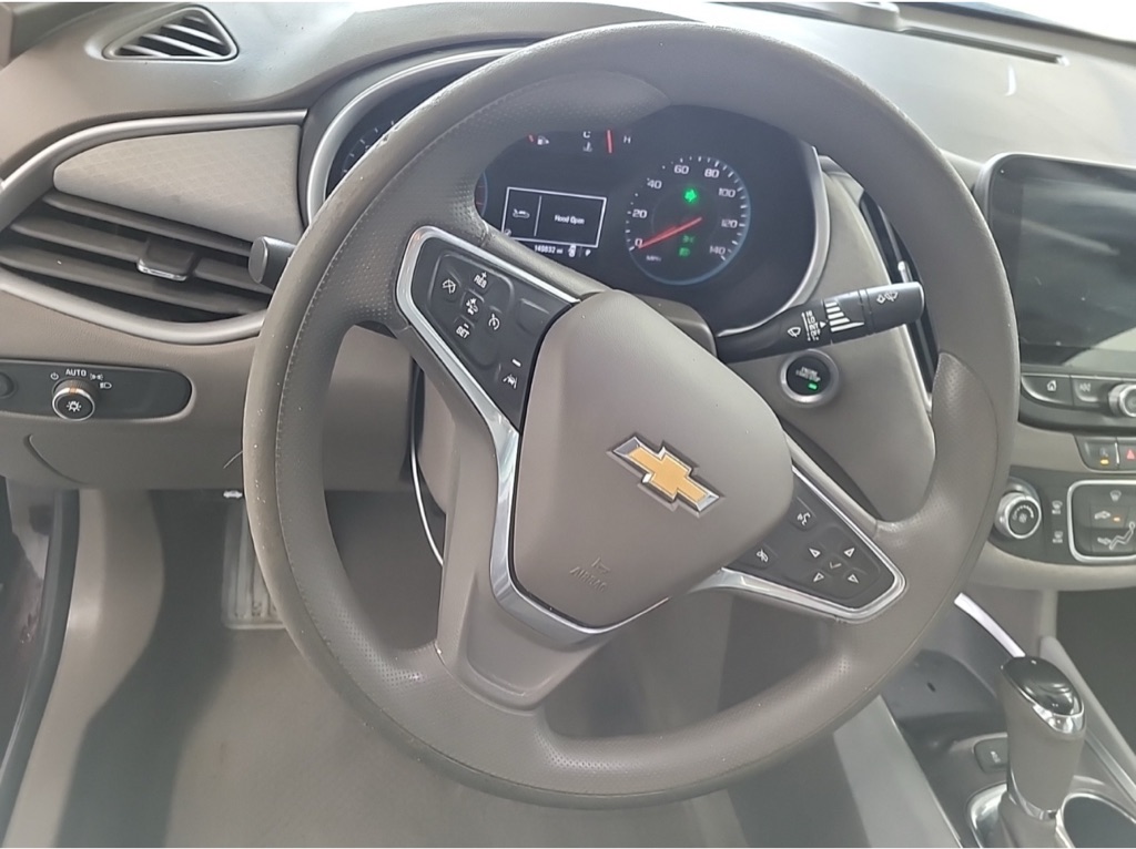 Photo 7 of this CHEVROLET MALIBU