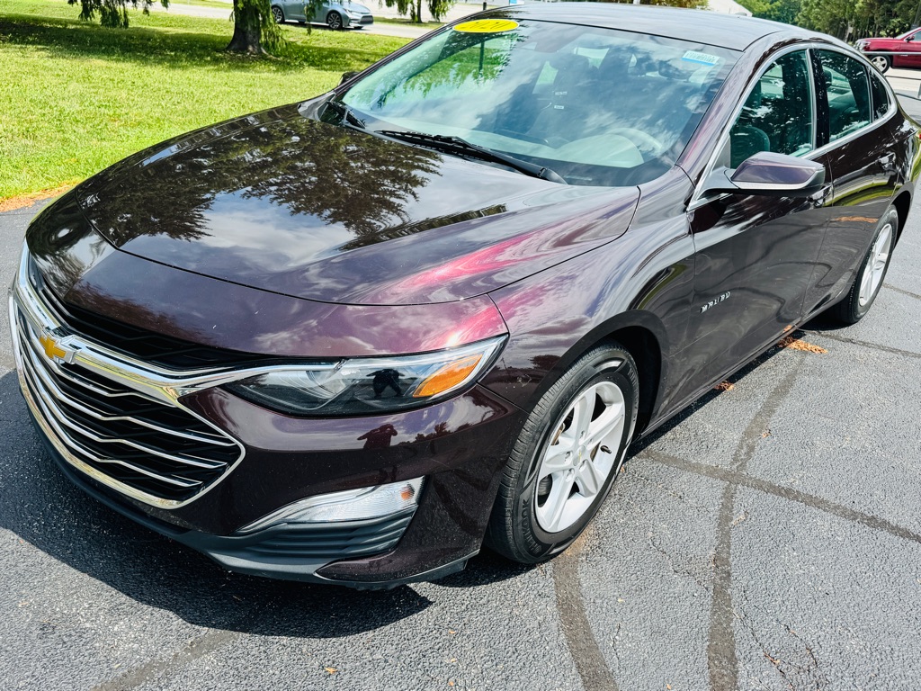 Photo 27 of this CHEVROLET MALIBU