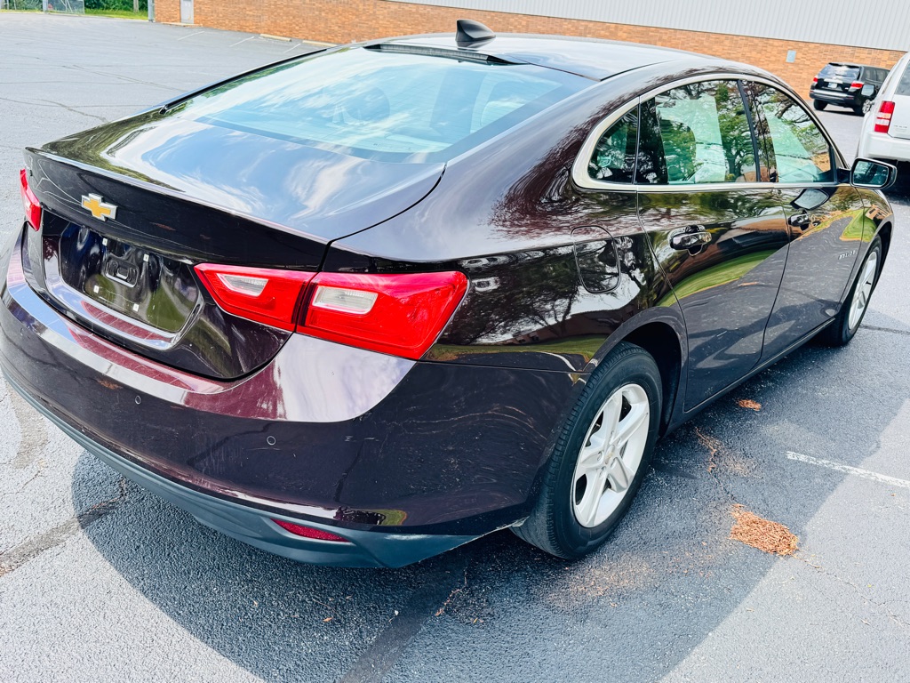 Photo 31 of this CHEVROLET MALIBU