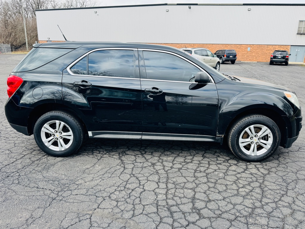 Photo 6 of this CHEVROLET EQUINOX