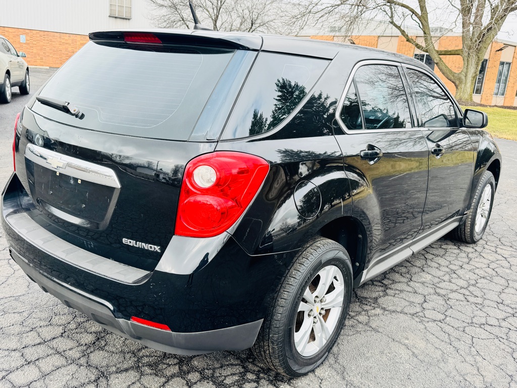 Photo 5 of this CHEVROLET EQUINOX
