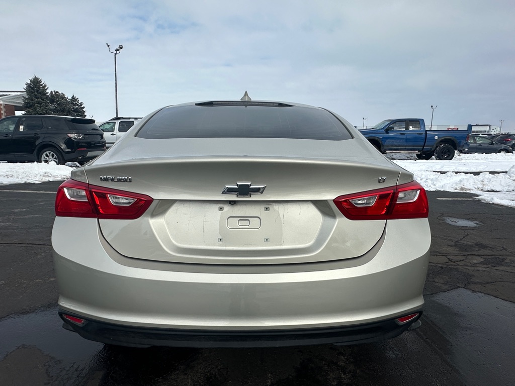 Photo 7 of this CHEVROLET MALIBU