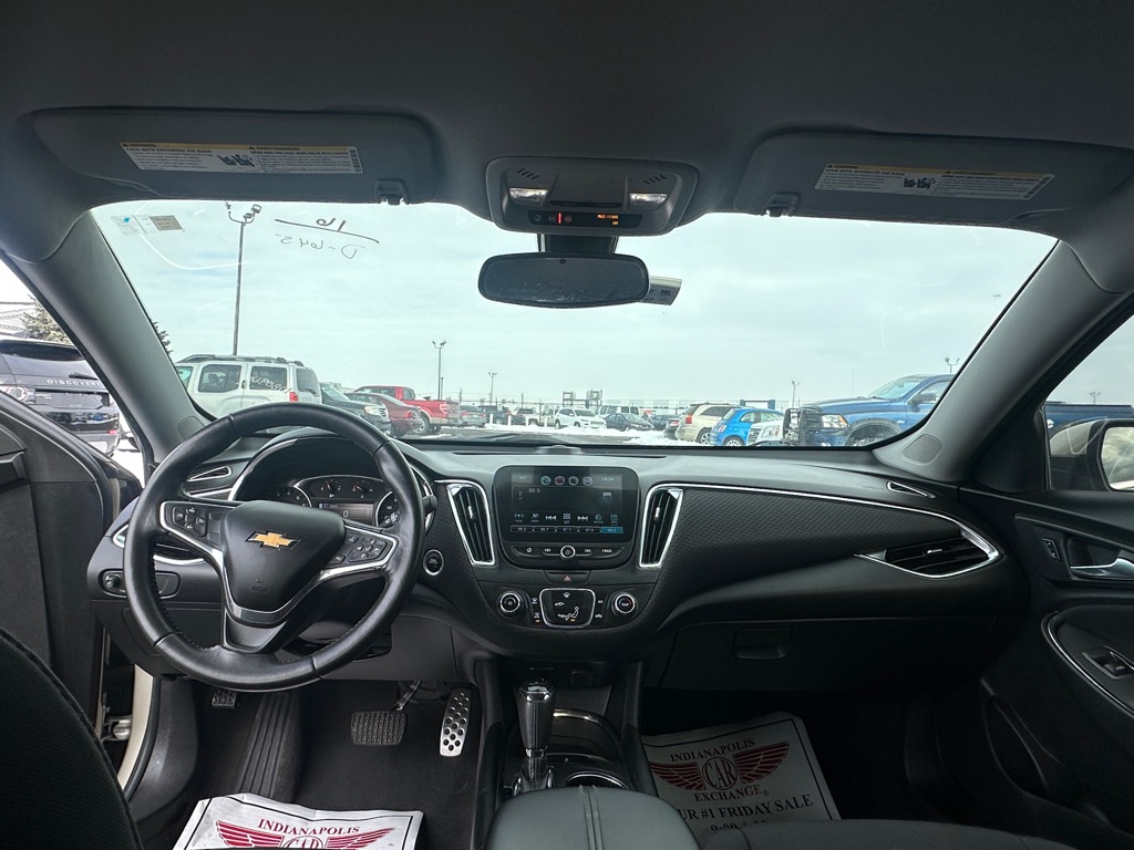 Photo 16 of this CHEVROLET MALIBU