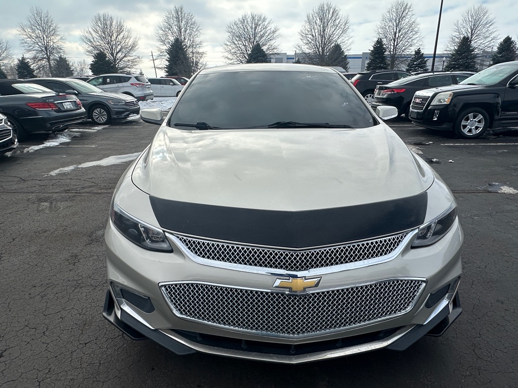Photo 8 of this CHEVROLET MALIBU