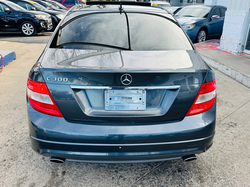 2010 Mercedes-Benz C Class #4