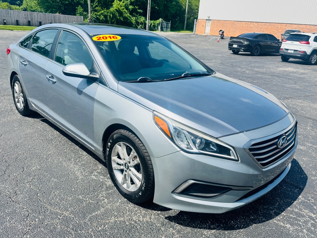 Photo 7 of this HYUNDAI SONATA