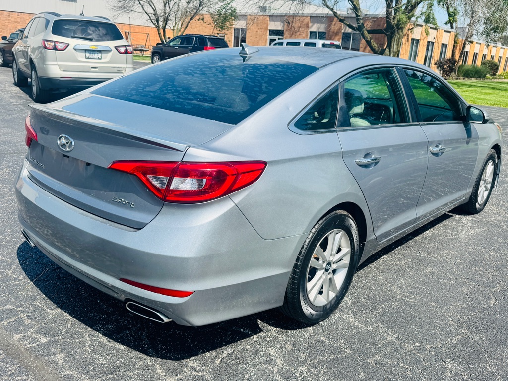 Photo 5 of this HYUNDAI SONATA