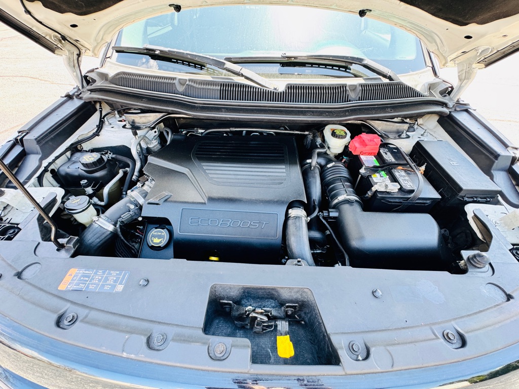 Photo 36 of this FORD EXPLORER
