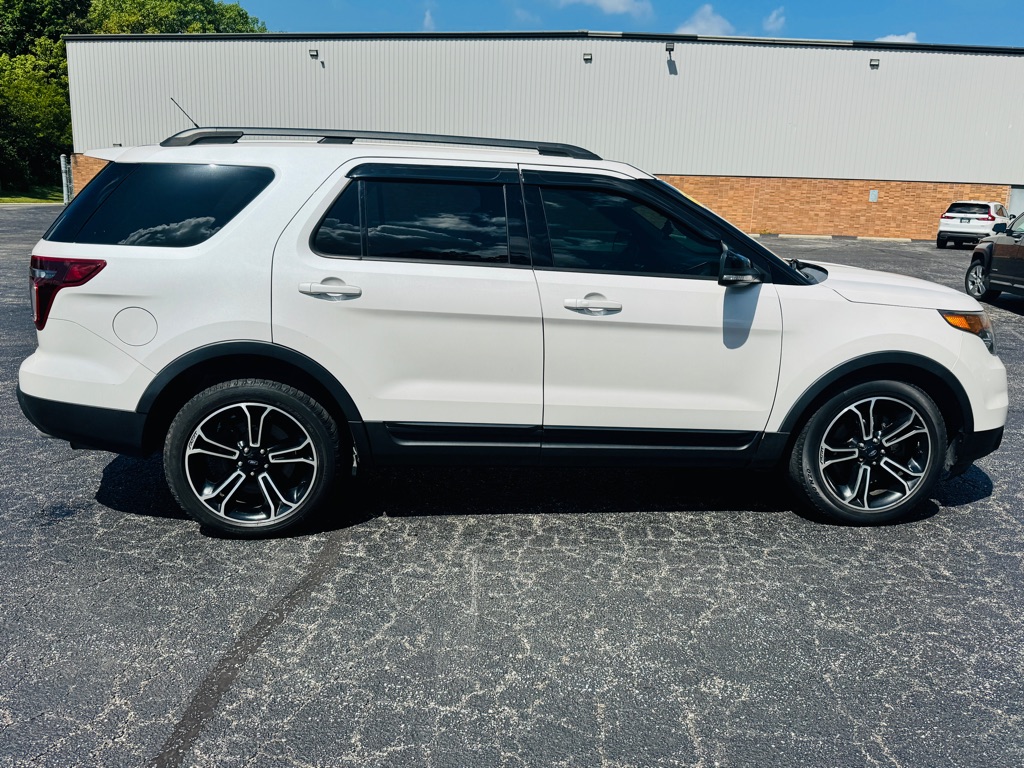 Photo 20 of this FORD EXPLORER