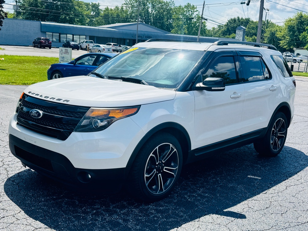 Photo 15 of this FORD EXPLORER