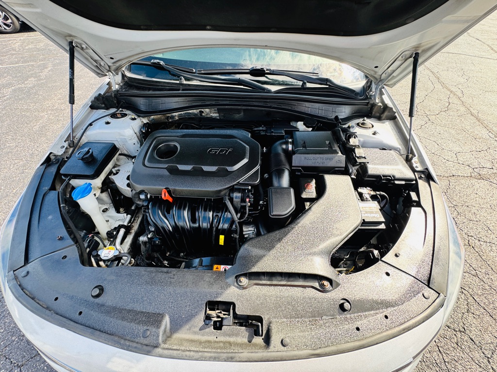 Photo 17 of this KIA OPTIMA