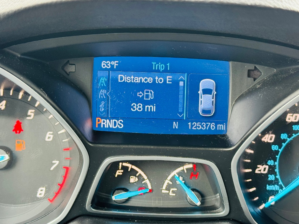 Photo 17 of this FORD ESCAPE