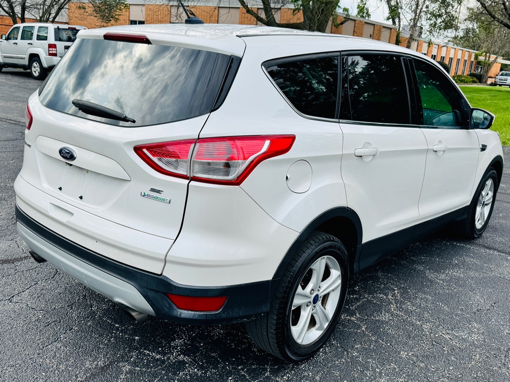 Photo 6 of this FORD ESCAPE