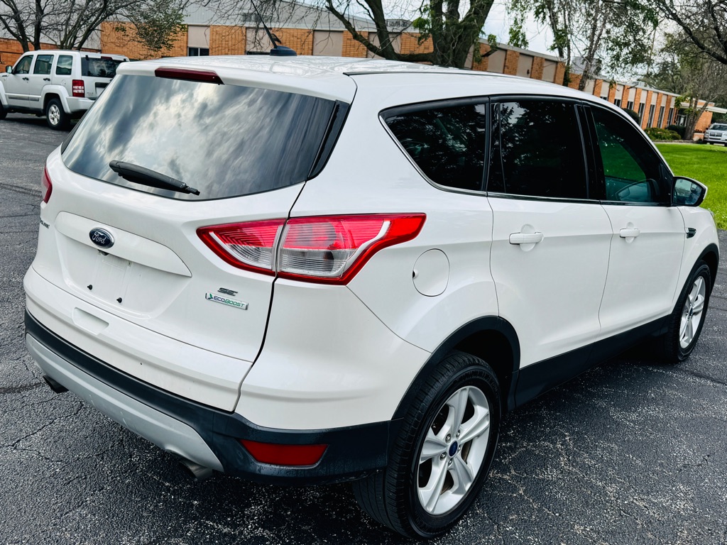 Photo 5 of this FORD ESCAPE