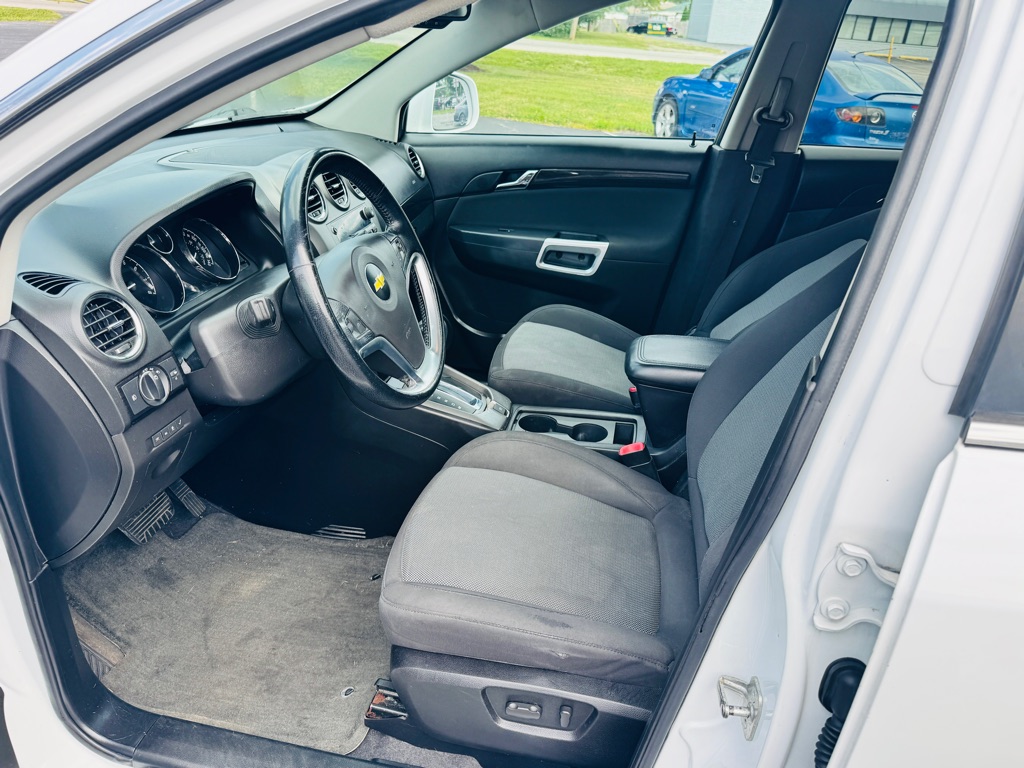 Photo 10 of this CHEVROLET CAPTIVA SPORT