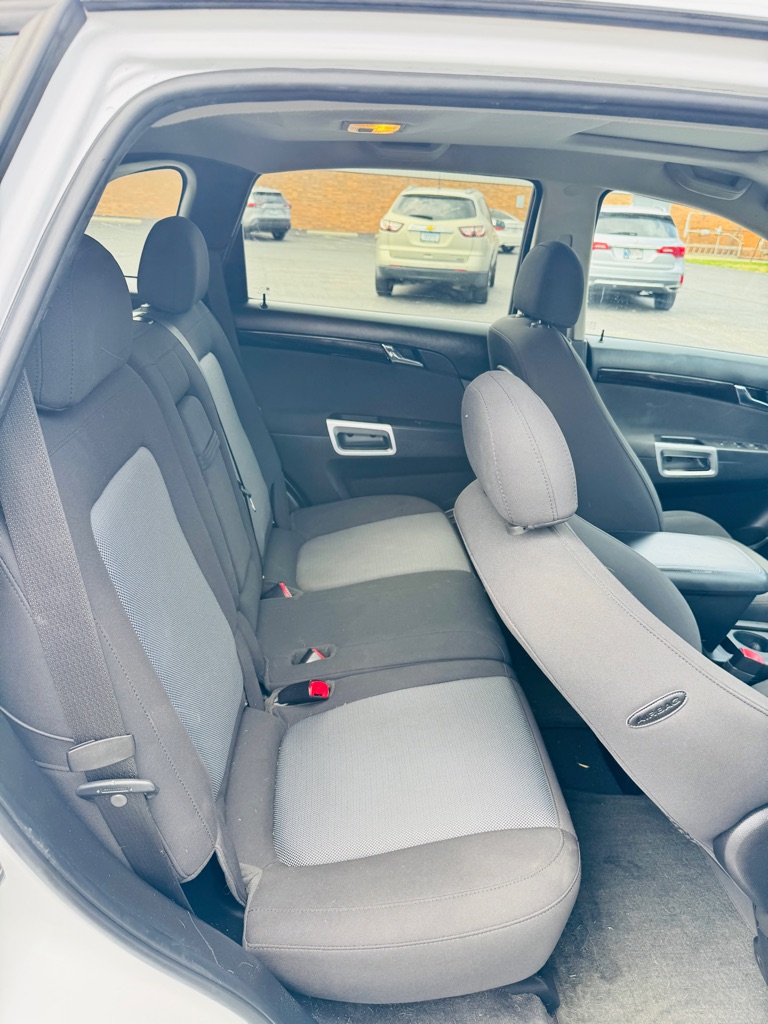 Photo 12 of this CHEVROLET CAPTIVA SPORT