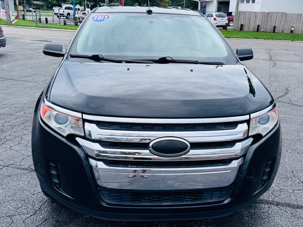 Photo 9 of this FORD EDGE