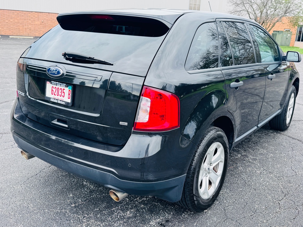 Photo 6 of this FORD EDGE