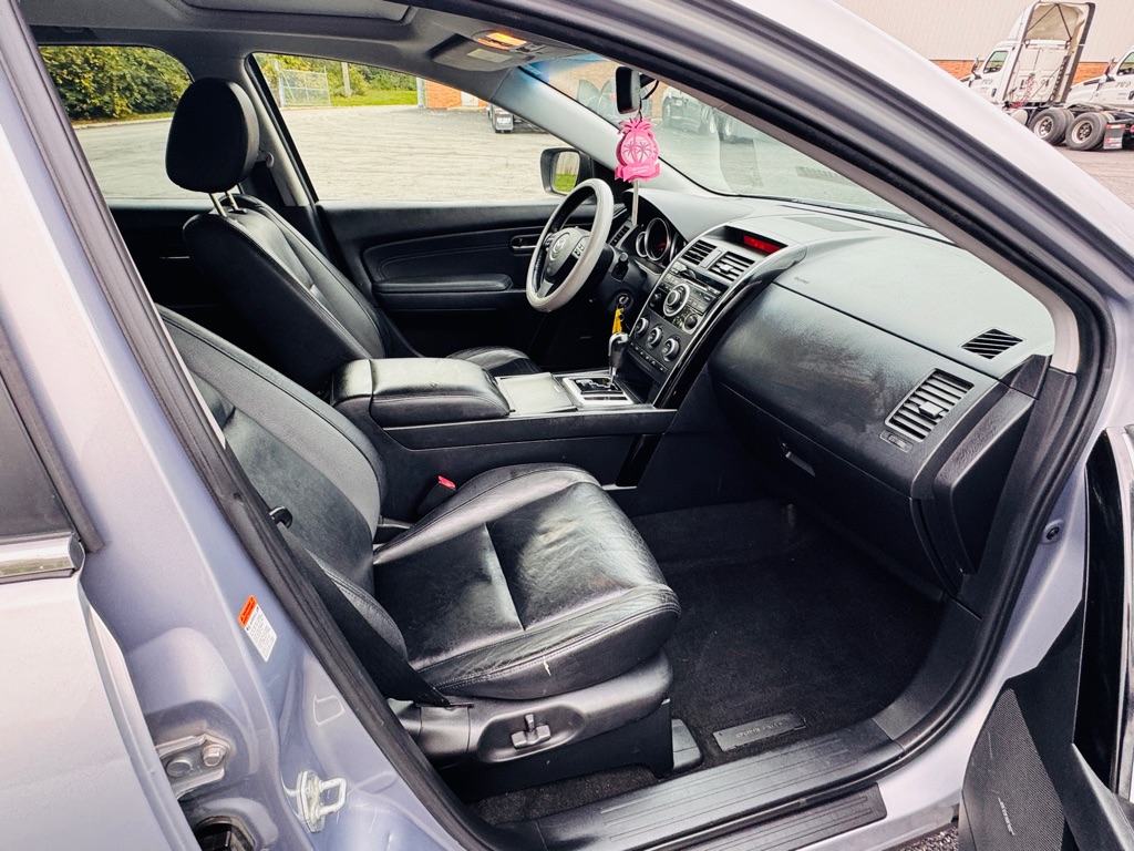 Photo 15 of this MAZDA CX-9