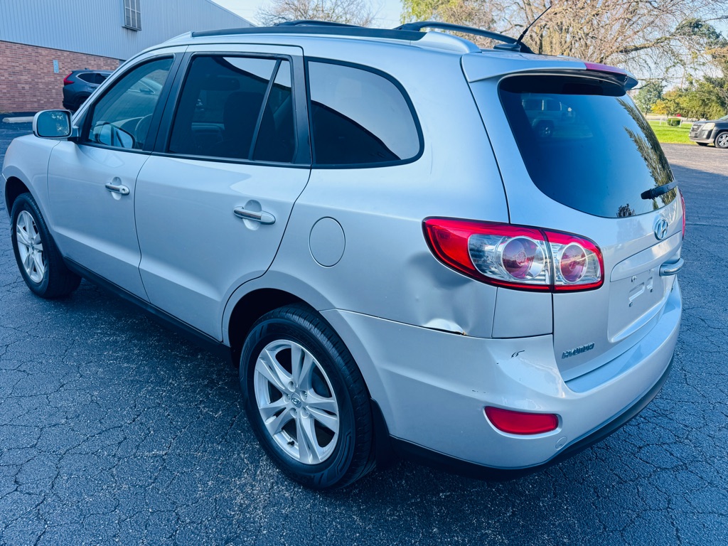 Photo 3 of this HYUNDAI SANTA FE