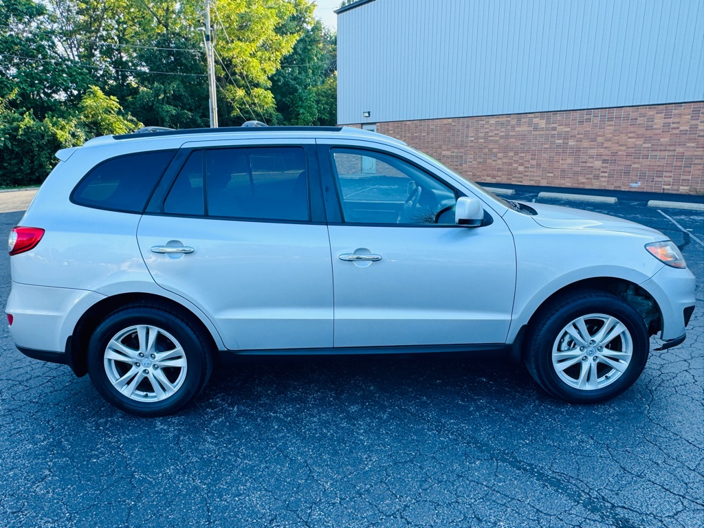 Photo 6 of this HYUNDAI SANTA FE