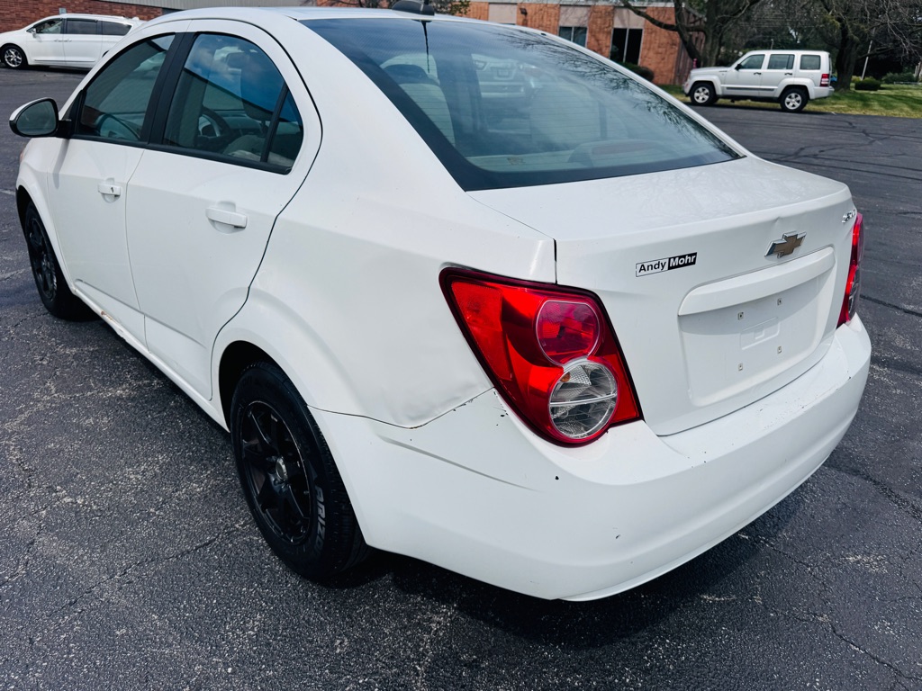 Photo 3 of this CHEVROLET SONIC