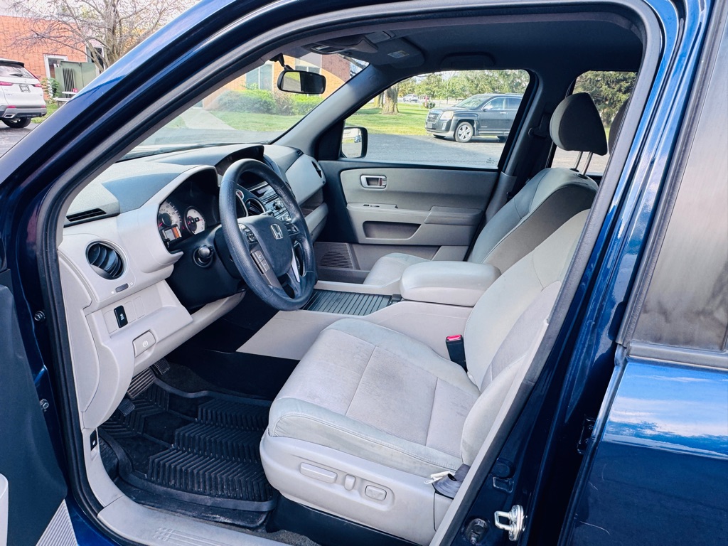 Photo 10 of this HONDA PILOT