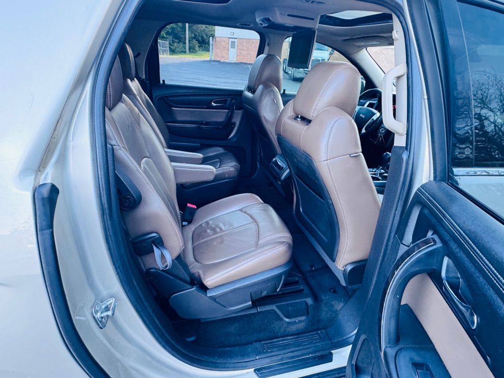 Photo 13 of this GMC ACADIA