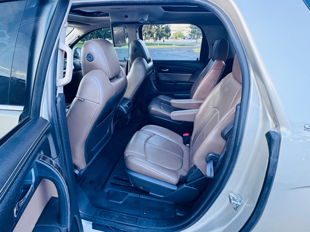 Photo 11 of this GMC ACADIA