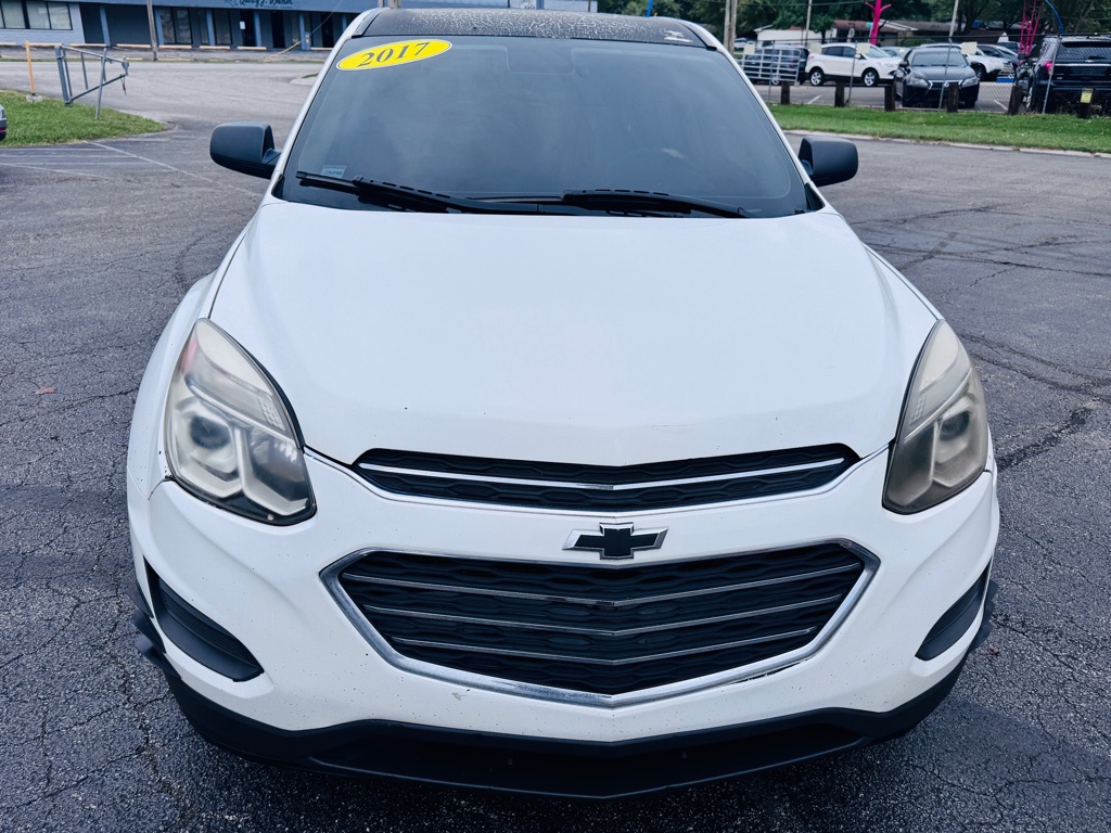 Photo 8 of this CHEVROLET EQUINOX